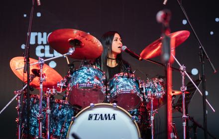 La baterista Megan Wong en Dubái