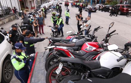 Gresca entre ATM y motociclistas