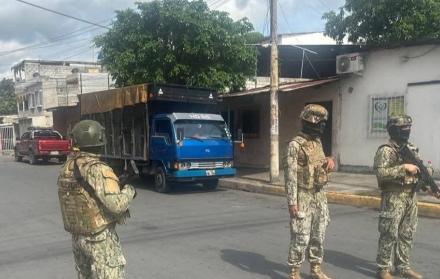 La organización Human Rights Watch señala que países de América Latina, como Ecuador, aplican políticas similares a las de Trump en sus territorios.