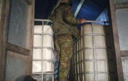 Un operativo permitió desmantelar un centro de acopio clandestino de combustible en el sector PK 80 del cantón La Troncal.