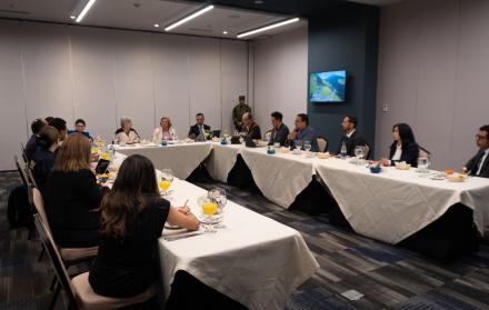 DELEGACION GOBIERNO COLOMBIA REUNION ECUADOR