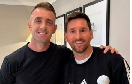 Messi posó con Damián Díaz en Guayaquil.