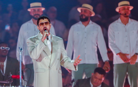 Bad Bunny en Medellín, en un concierto de su tour Debí Tirar Más Fotos World