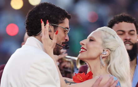 Lady Gaga agradece a Bad Bunny por la invitación al espectáculo del Super Bowl