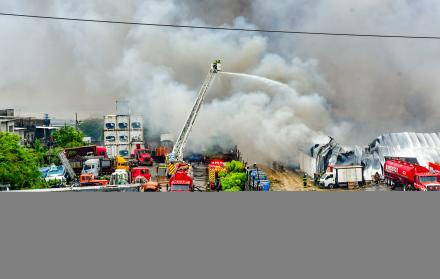 incendio en el Guasmo