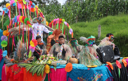 Azuay se alista para el Carnaval