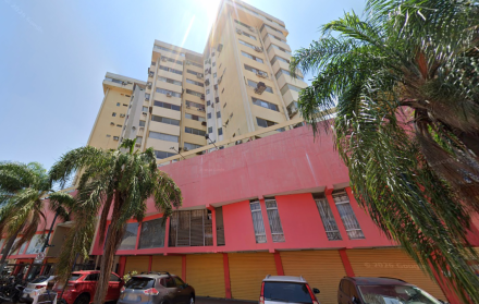 edificion de multicomercio