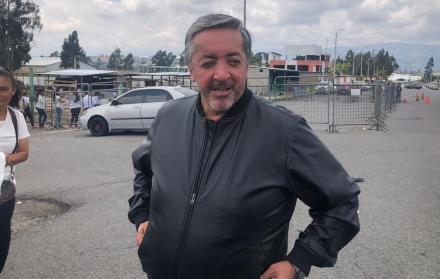 Ramiro García, abogado de Aquiles Álvarez, acudió a la cárcel de Cotopaxi, en donde está encerrado el alcalde de Guayaquil por el caso Goleada.