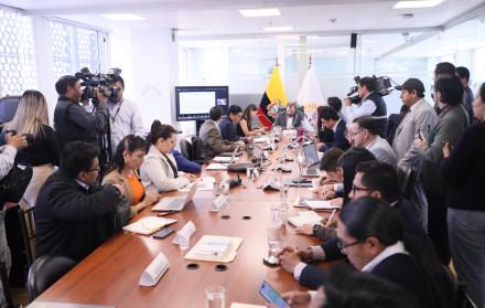 La Comisión de Desarrollo Económico aprobó el informe para primer debate el 12 de febrero de 2026.