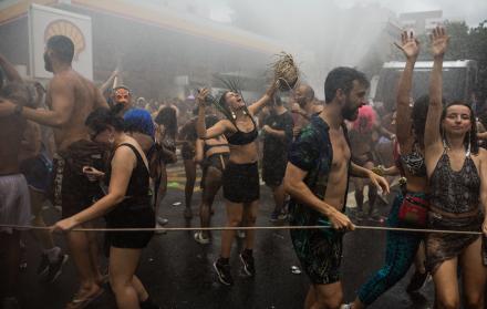 Miles ocupan las calles carnaval