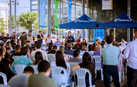 Reunión multicomercio y municipio