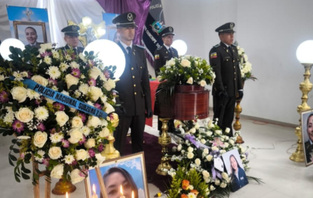 Velorio de la policía Ana Peñarreta.