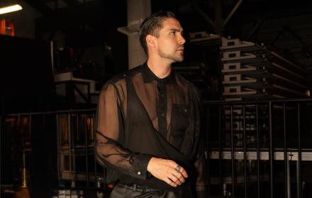 Johann Vera en la alfombra roja de Premio Lo Nuestro