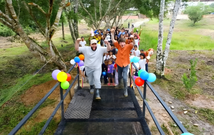 MrBeast construye escuelas en Ecuador