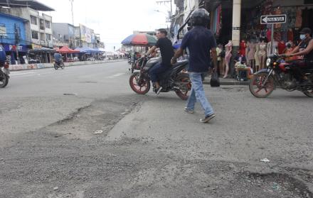 baches en el centro de Milagro