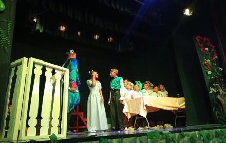 obra de teatro inclusivo Dilo con Amor