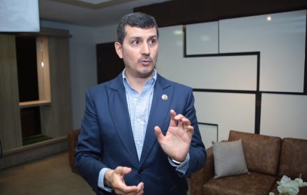 Miguel Ángel González