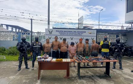 La intervención se realizó por vía marítima y culminó con la aprehensión de siete adultos y un adolescente