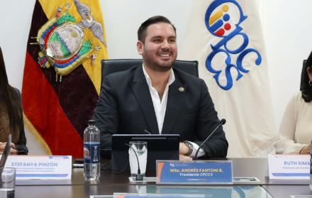 Los abogados honestos de Ecuador deben presentarse al concurso que organiza Andrés Fantoni, del CPCCS, para poner en evidencia el fraude contra los juristas de probidad notoria.