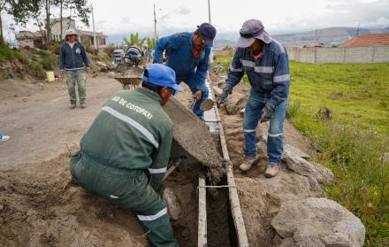OBRA PUBLICA PREFECTURA COTOPAXI