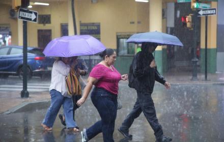 Lluvia en Guayaquil.