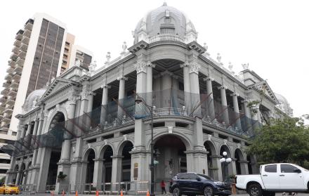 FACHADA DEL MUNICIPIO de Guayaquil