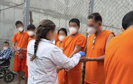 El Alto comisionado de la ONU sobre derechos humanos denunció las cientos de muertes en las cárceles de Ecuador.