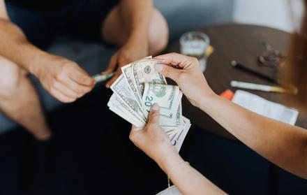 El IESS brinda a los pensionistas la posibilidad de escoger cómo desean recibir sus décimos.