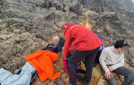 rescate de personas en el ruco pichincha -quito