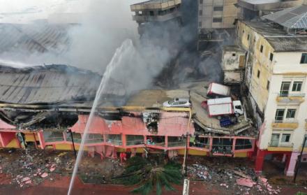 edificio multicomercio