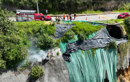 deslizamiento de tierra en Nayon - Quito