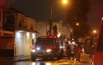Incendio de autos en Guayaquil