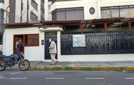 El Gobierno de Daniel Noboa declaró persona non grata al embajador de Cuba en Ecuador y estableció un plazo de 48 horas para que abandone su sede diplomática en Quito.