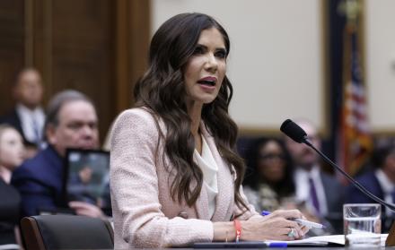 Kristi Noem Estados Unidos