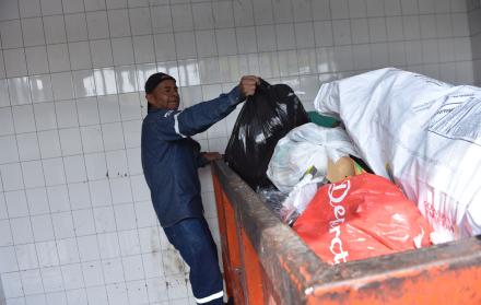 recoleccion de basura en quito