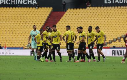 BARCELONA VS TECNICO (16007973)