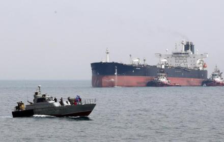 EFE estrecho Ormuz Crudo