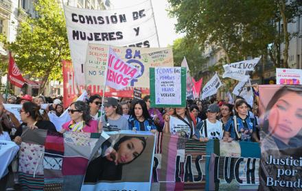 manifestación por el Día Internacional de la Mujer Trabajadora Argentina