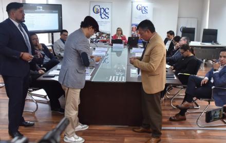 Los 75 expedientes de los postulantes al concurso de selección del nuevo fiscal fueron distribuidos entre 9 integrantes de la comisión, luego de la renuncia de uno de sus miembros.