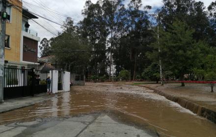 río yanuncay desbordamiento