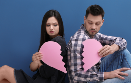 Viral que nació en China: exnovias cobran por tiempo perdido