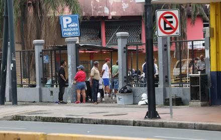 La Fiscalía inició un proceso penal contra tres ciudadanos de origen asiático por el presunto delito de enriquecimiento privado no justificado.