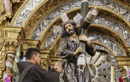 La procesión Jesús del Gran Poder es una de las mayores celebraciones religiosas que concentra a los fieles católicos.
