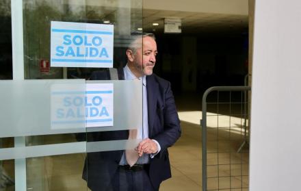 Ramiro García, abogado de Aquiles Álvarez, dijo que acudirá a la cárcel del Encuentro para continuar con la audiencia de juicio de este 22 de marzo de 2026.