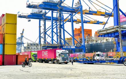 PUERTO TERMINAL PORTU (15462558)