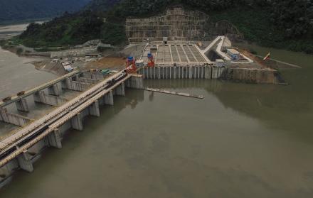 Archivo_COCA CODO SINCLAIR (5215944)