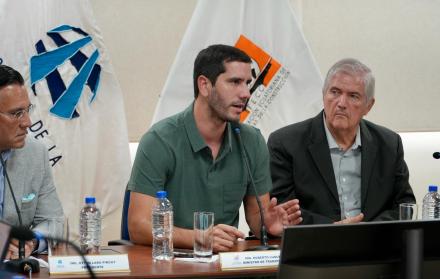 Roberto Luque, ministro de Transporte