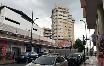 negocios alrededor del Multicomercio