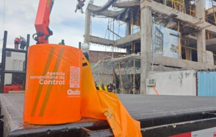 edificio clausurado en tumbaco