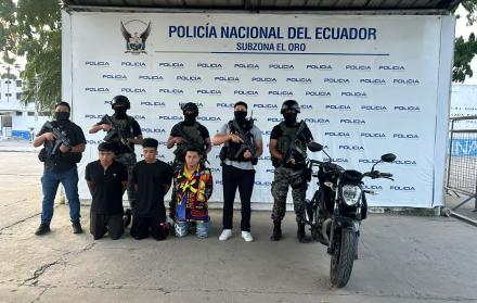 la Policía ejecutó una serie de operativos simultáneos contra delitos de secuestro y extorsión en al menos 12 provincias del país.